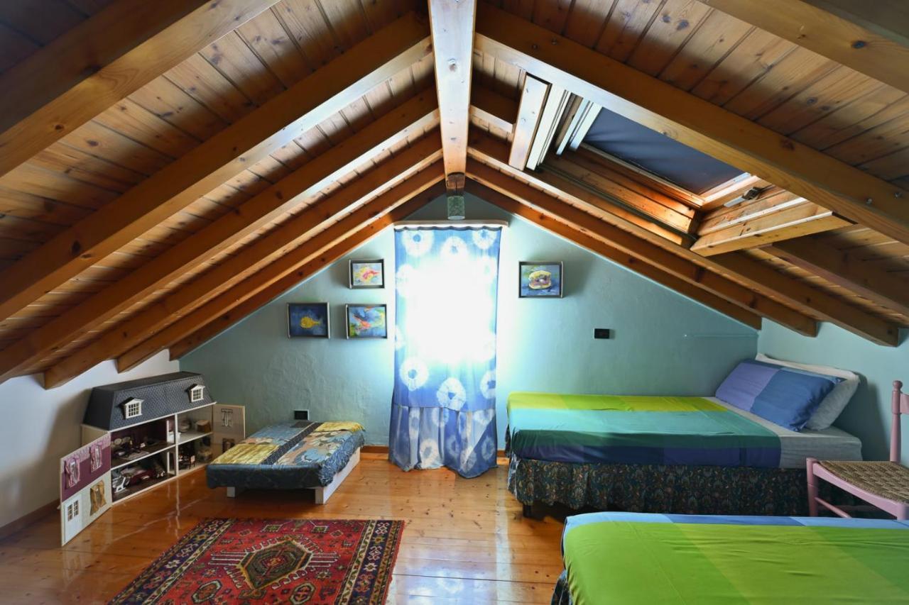 Night Galleria Holiday Home - Bed & Art In Burano - The Pink House Exterior photo